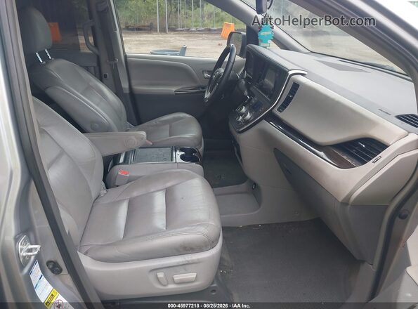 5TDDK3DC7GS140801 2016 TOYOTA SIENNA Silver წინა სალონის ხედი