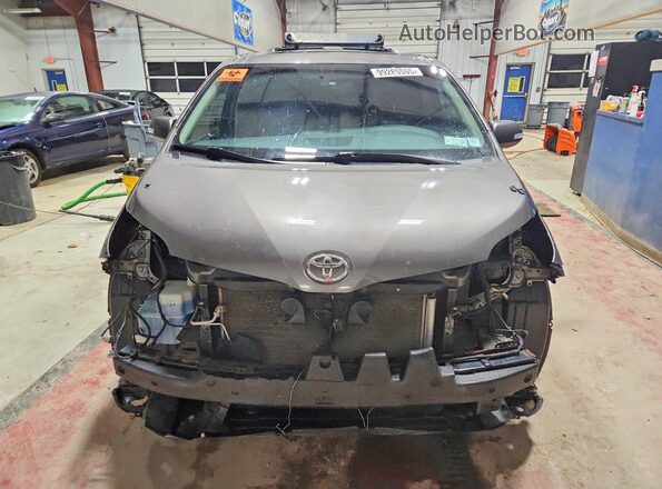 5TDDK3DC7GS146257 2016 TOYOTA SIENNA Charcoal Սալոնի դիմացի տեսք