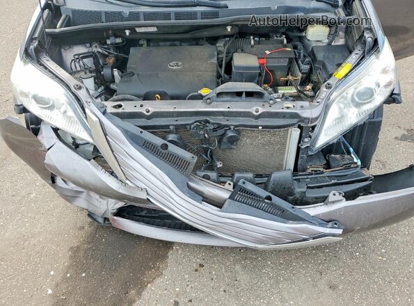 5TDDK3DC8GS142816 2016 TOYOTA SIENNA Gray Widok komory silnika