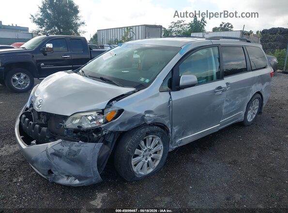 5TDDK3DCXGS136712 2016 TOYOTA SIENNA Silver Առջևի ձախ երեք քառորդ տեսարան
