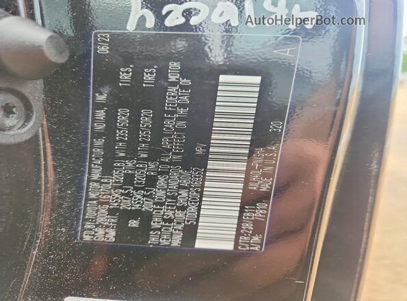 5TDDRKEC0PS169352 2023 TOYOTA SIENNA Black Widok wnętrza 360 stopni