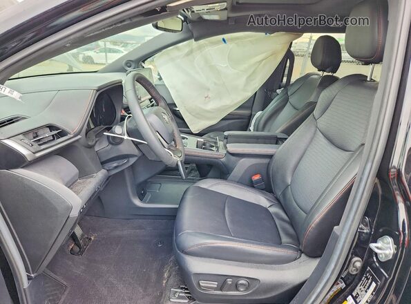 5TDDSKFC3RS133743 2024 TOYOTA SIENNA Черный Вид салона спереди