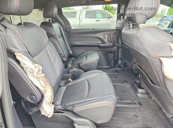 5TDDSKFC3RS133743 2024 TOYOTA SIENNA Черный Вид задней части салона