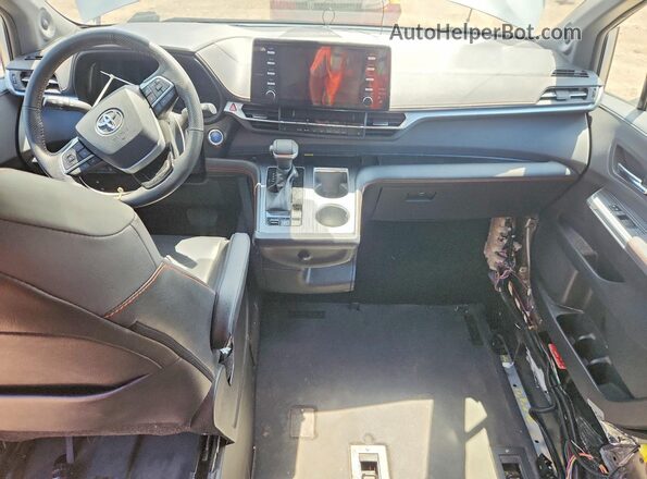 5TDDSKFC6NS071359 2022 TOYOTA SIENNA Silver Вид панелі приладів