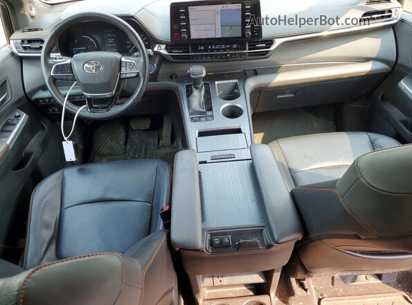 5TDDSKFC9MS014118 2021 TOYOTA SIENNA Red Вид панелі приладів