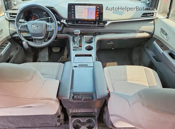 5TDDSKFC9RS148246 2024 TOYOTA SIENNA Gray Vista del salpicadero