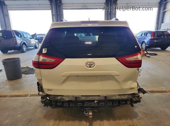 5TDDZ3DC0JS196789 2018 TOYOTA SIENNA White Rear view