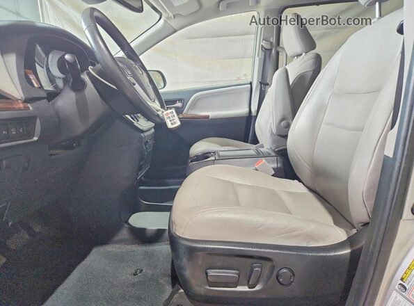 5TDDZ3DC3LS241453 2020 TOYOTA SIENNA Gray Սալոնի դիմացի տեսք