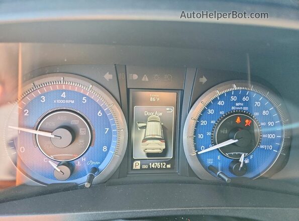 5TDDZ3DC7HS167557 2017 TOYOTA SIENNA Silver Вид щитка приладів