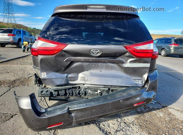 5TDDZ3DC7HS182897 2017 TOYOTA SIENNA Gray Հետևի տեսք