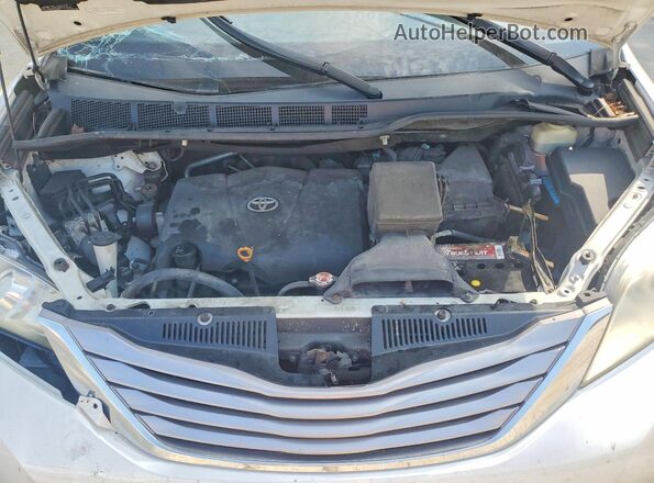 5TDDZ3DC8HS174422 2017 TOYOTA SIENNA White Вид підкапотного простору