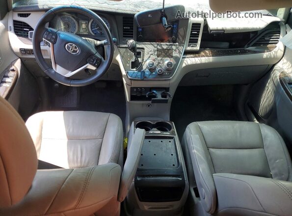 5TDDZ3DC8HS176140 2017 TOYOTA SIENNA White Widok deski rozdzielczej