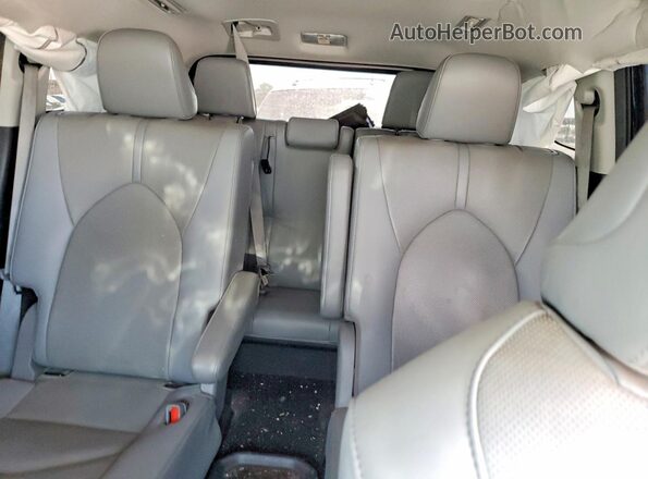 5TDDZRBH8LS047969 2020 TOYOTA HIGHLANDER Blue Vista de los asientos traseros