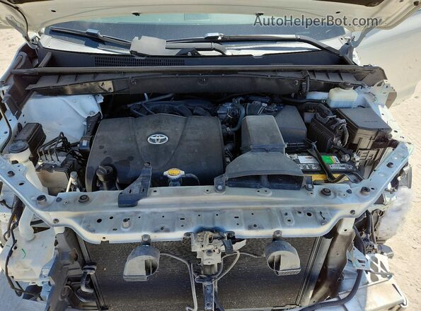 5TDDZRFH0HS412582 2017 TOYOTA HIGHLANDER White უკანა სალონის ხედი