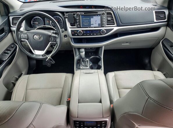 5TDDZRFH3HS478687 2017 TOYOTA HIGHLANDER Blue Vista del salpicadero