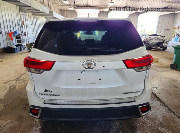 5TDDZRFH4HS422743 2017 TOYOTA HIGHLANDER White Rear view