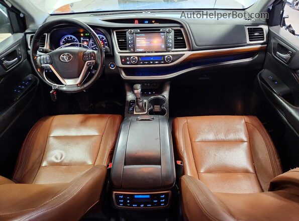 5TDDZRFH4HS422743 2017 TOYOTA HIGHLANDER White Dashboard view
