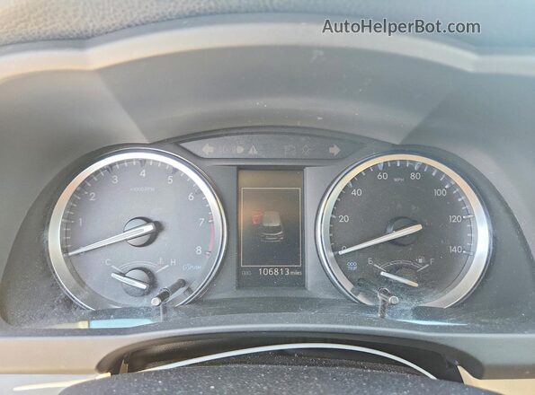 5TDDZRFH5JS848379 2018 TOYOTA HIGHLANDER White Սարքավորումների վահանակի տեսք