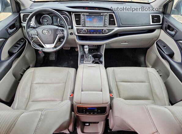 5TDDZRFH6HS422128 2017 TOYOTA HIGHLANDER Silver Vista del salpicadero