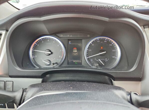 5TDDZRFH6HS422128 2017 TOYOTA HIGHLANDER Silver Vista del cuadro de instrumentos