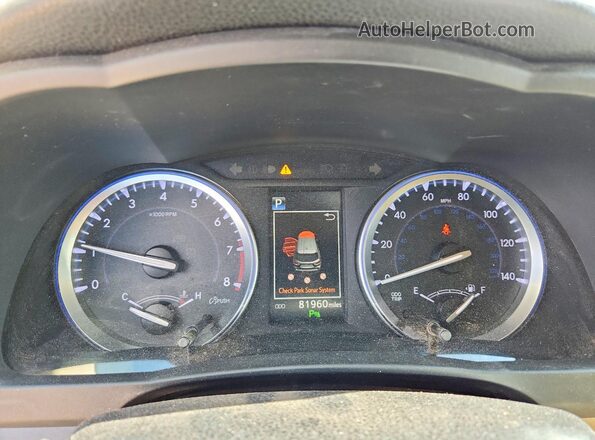 5TDDZRFH6JS802723 2018 TOYOTA HIGHLANDER Blue ხელსაწყოთა პანელის ხედი