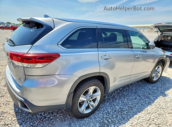 5TDDZRFH7JS826853 2018 TOYOTA HIGHLANDER Silver Задня права чверть