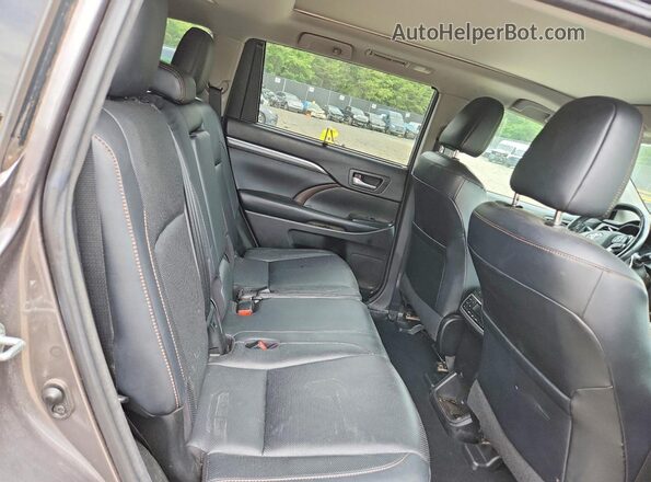 5TDDZRFH8JS885782 2018 TOYOTA HIGHLANDER Gray Սալոնի հետևի տեսք