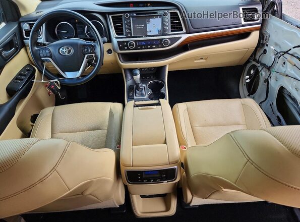 5TDDZRFH9KS931346 2019 TOYOTA HIGHLANDER Белый Вид панели приборов