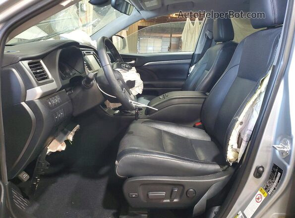 5TDDZRFHXKS997033 2019 TOYOTA HIGHLANDER Silver Вид салону спереду