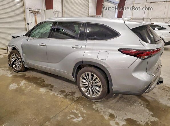 5TDEBRCH2SS688928 2025 TOYOTA HIGHLANDER Silver უკანა მარცხენა