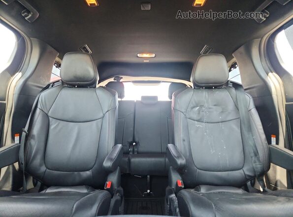 5TDERKEC1SS229149 2025 TOYOTA SIENNA Gray Հետևի նստատեղերի տեսք