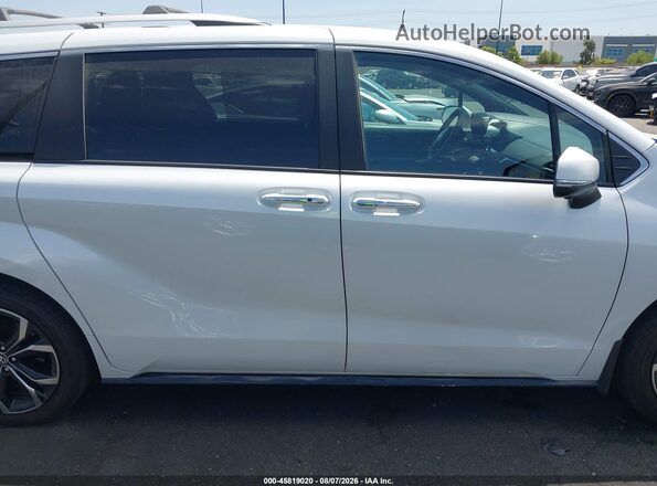 5TDERKEC2SS289408 2025 TOYOTA SIENNA Белый Вид задней части салона