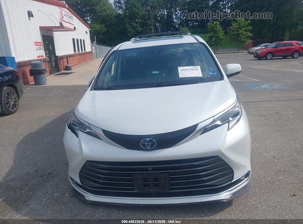 5TDERKEC3NS093577 2022 TOYOTA SIENNA White ხელსაწყოთა პანელის ხედი