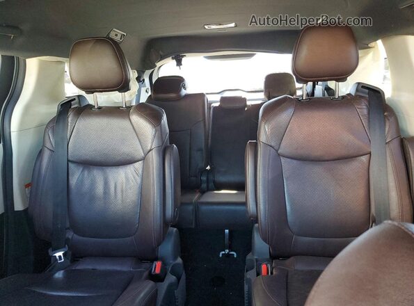 5TDERKEC7NS079133 2022 TOYOTA SIENNA Белый Вид задних сидений
