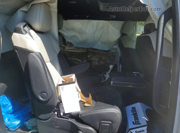 5TDESKFC2TS249754 2026 TOYOTA SIENNA White Vista interior trasera