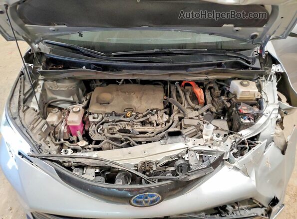 5TDESKFC8PS084590 2023 TOYOTA SIENNA Silver Engine compartment view