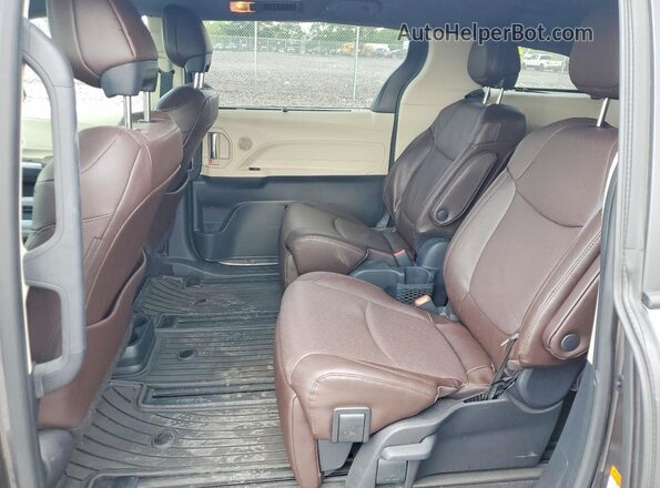 5TDESKFC8PS097923 2023 TOYOTA SIENNA Gray Vista interior trasera