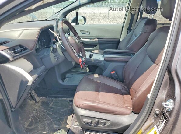5TDESKFC8PS097923 2023 TOYOTA SIENNA Gray Vista interior delantera