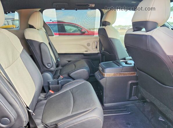 5TDESKFCXSS219366 2025 TOYOTA SIENNA Blue უკანა სალონის ხედი