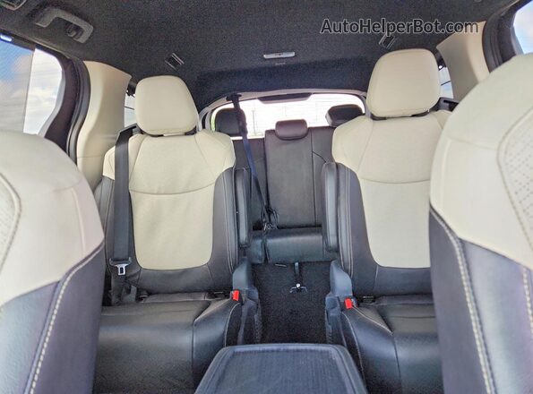 5TDESKFCXSS219366 2025 TOYOTA SIENNA Blue უკანა სავარძლების ხედი