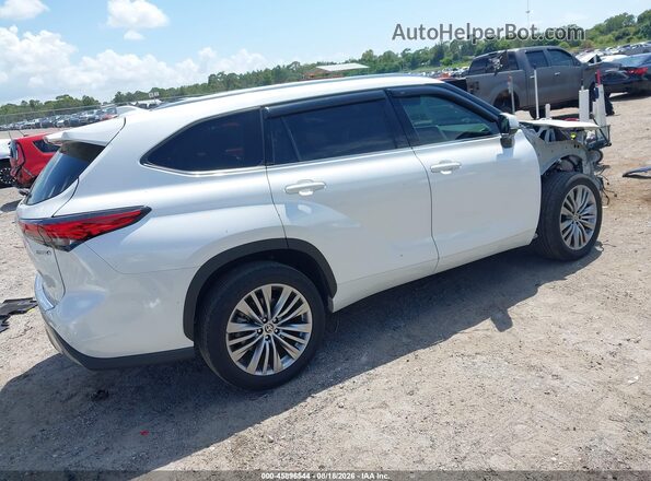 5TDFARAH7PS021838 2023 TOYOTA HIGHLANDER White Tył prawy