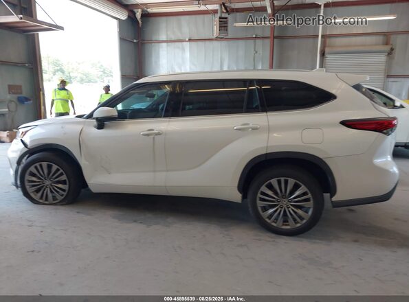 5TDFZRAHXMS038802 2021 TOYOTA HIGHLANDER Silver 