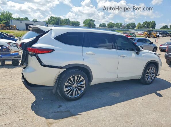 5TDFZRBH1MS093511 2021 TOYOTA HIGHLANDER White Задня права чверть