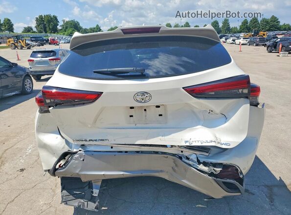 5TDFZRBH1MS093511 2021 TOYOTA HIGHLANDER White Вид ззаду