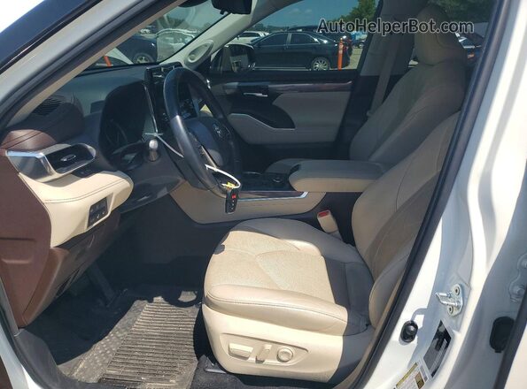 5TDFZRBH1MS093511 2021 TOYOTA HIGHLANDER White Вид салону спереду