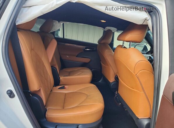 5TDFZRBH2LS039536 2020 TOYOTA HIGHLANDER White უკანა სალონის ხედი