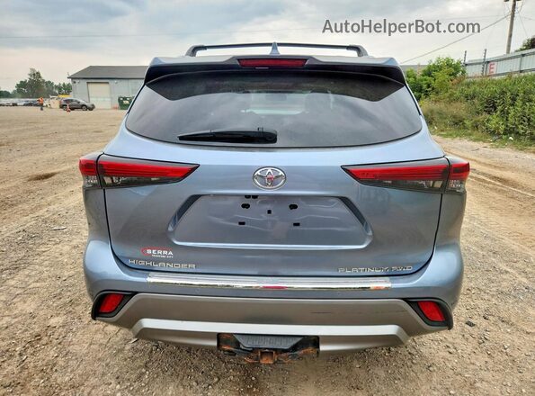 5TDFZRBH3NS163317 2022 TOYOTA HIGHLANDER Silver Հետևի տեսք