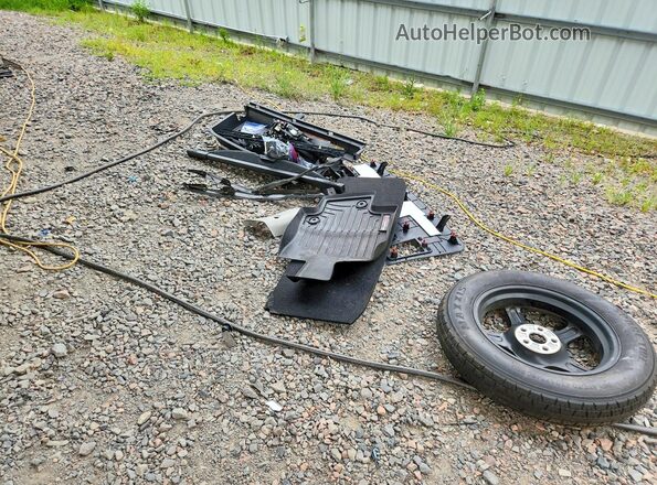 5TDFZRBH3NS212967 2022 TOYOTA HIGHLANDER Red Widok naklejki z numerem VIN