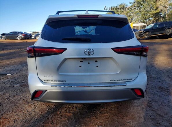 5TDFZRBH4MS075651 2021 TOYOTA HIGHLANDER White Հետևի տեսք