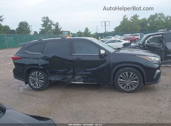 5TDFZRBH5NS171564 2022 TOYOTA HIGHLANDER Black Вид задньої частини салону